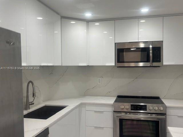Sunny Isles Beach, FL 33160,300 Bayview Dr #509