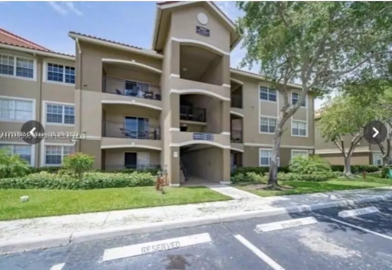 Pembroke Pines, FL 33025,11630 SW 2nd St #17307