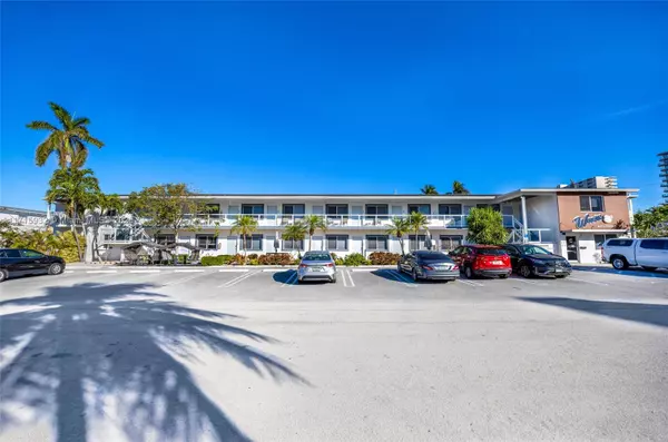 3215 NE 7th St, Pompano Beach, FL 33062