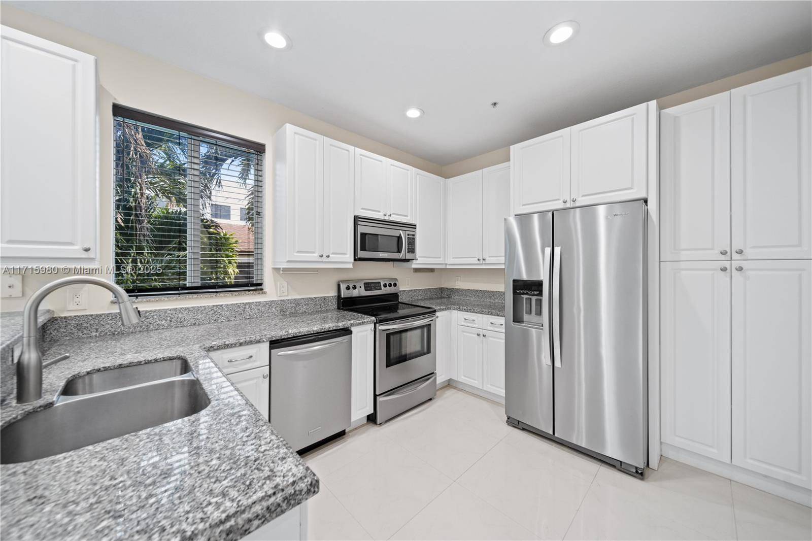 Miami, FL 33133,2951 Virginia St #2957