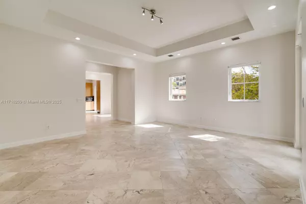 Coral Gables, FL 33134,343 Madeira Ave