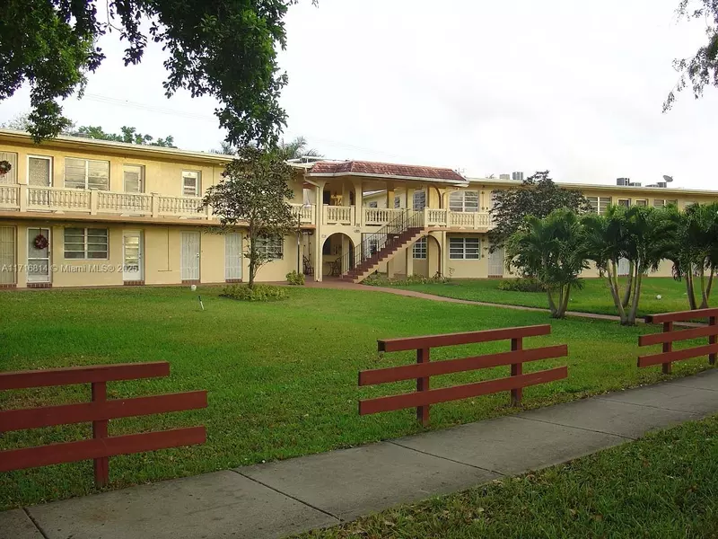 20327 NE 2nd Ave #27, Miami Gardens, FL 33179