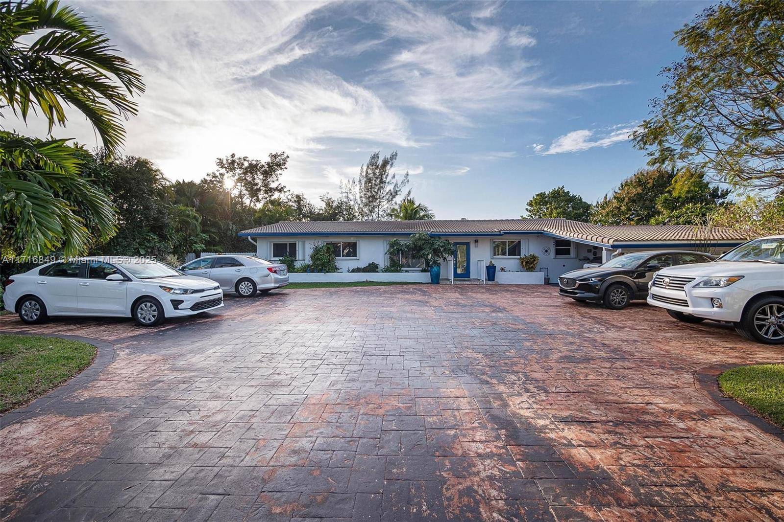 Miami, FL 33165,4530 SW 87th Ave