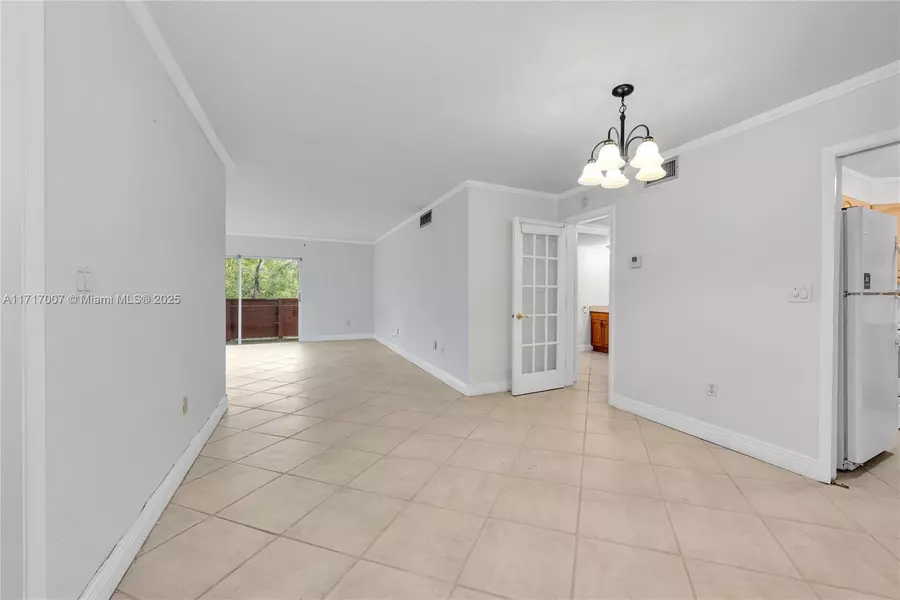 1205 Mariposa Ave #418, Coral Gables, FL 33146