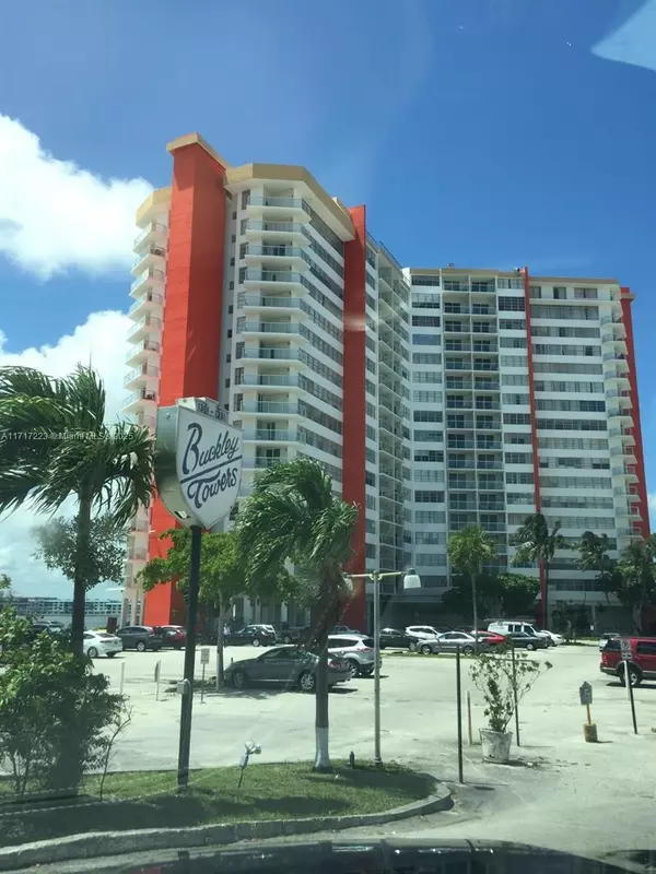 Miami, FL 33179,1301 NE Miami Gardens Dr #1024W