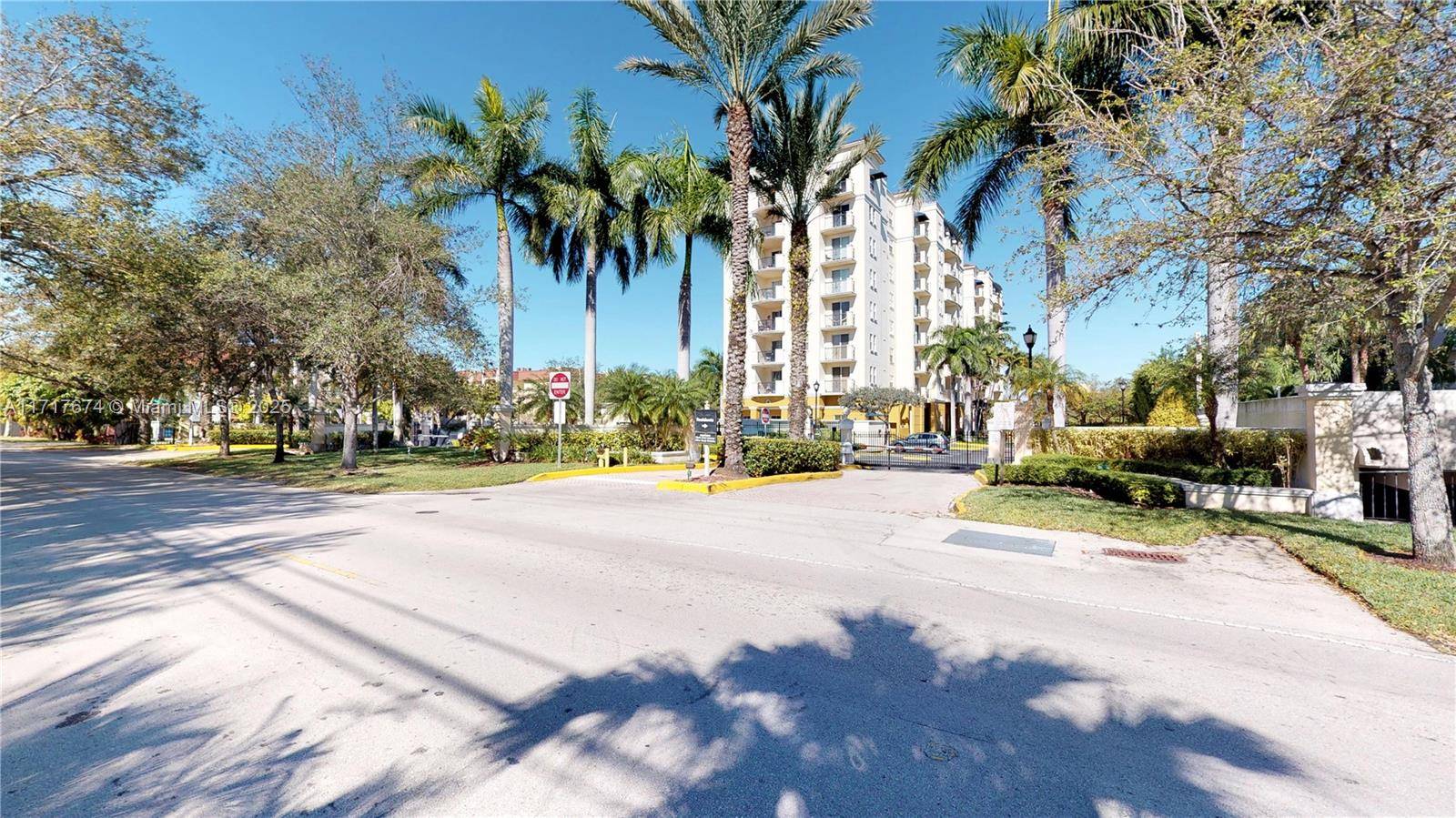 Kendall, FL 33176,9021 SW 94 #604