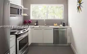 Miami Beach, FL 33139,1816 Meridian Ave #13