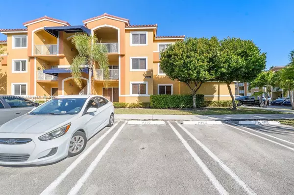 Cutler Bay, FL 33189,20930 SW 87th Ave #305