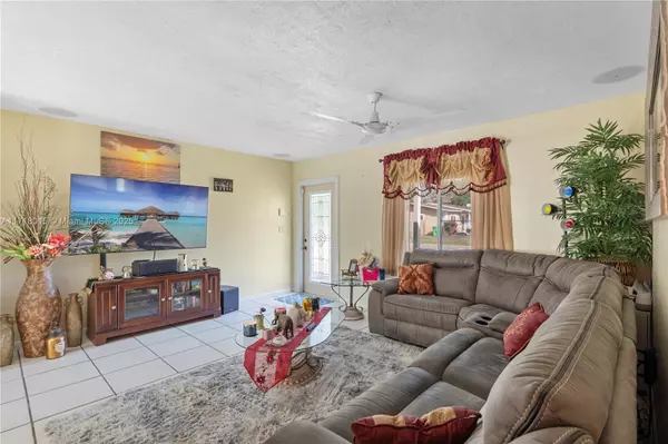 Sunrise, FL 33313,1281 NW 63rd Ave