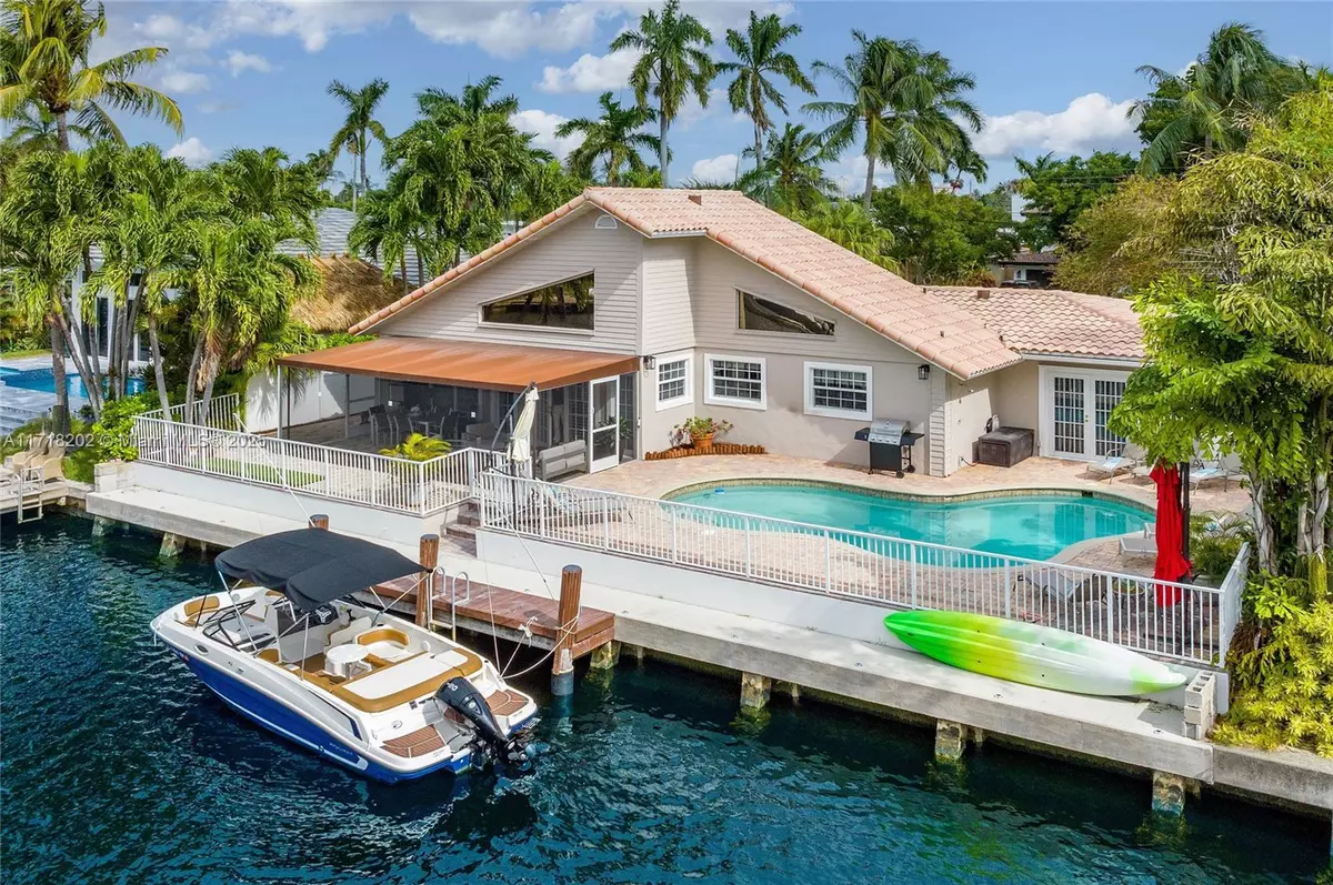 Pompano Beach, FL 33060,941 SE 4th Ave