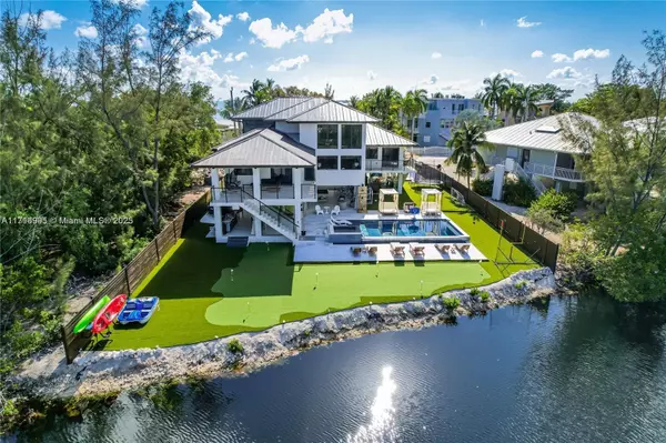 Key Largo, FL 33037,32 N Bounty Ln #32