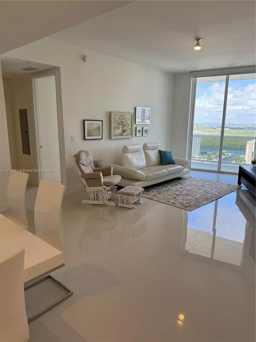 Sunny Isles Beach, FL 33160,16001 Collins Ave #2605