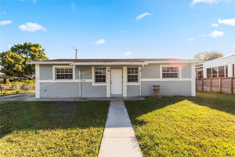 11470 SW 199th St, Miami, FL 33157