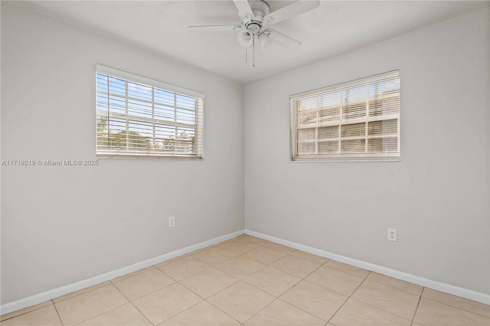 Miami, FL 33157,11470 SW 199th St