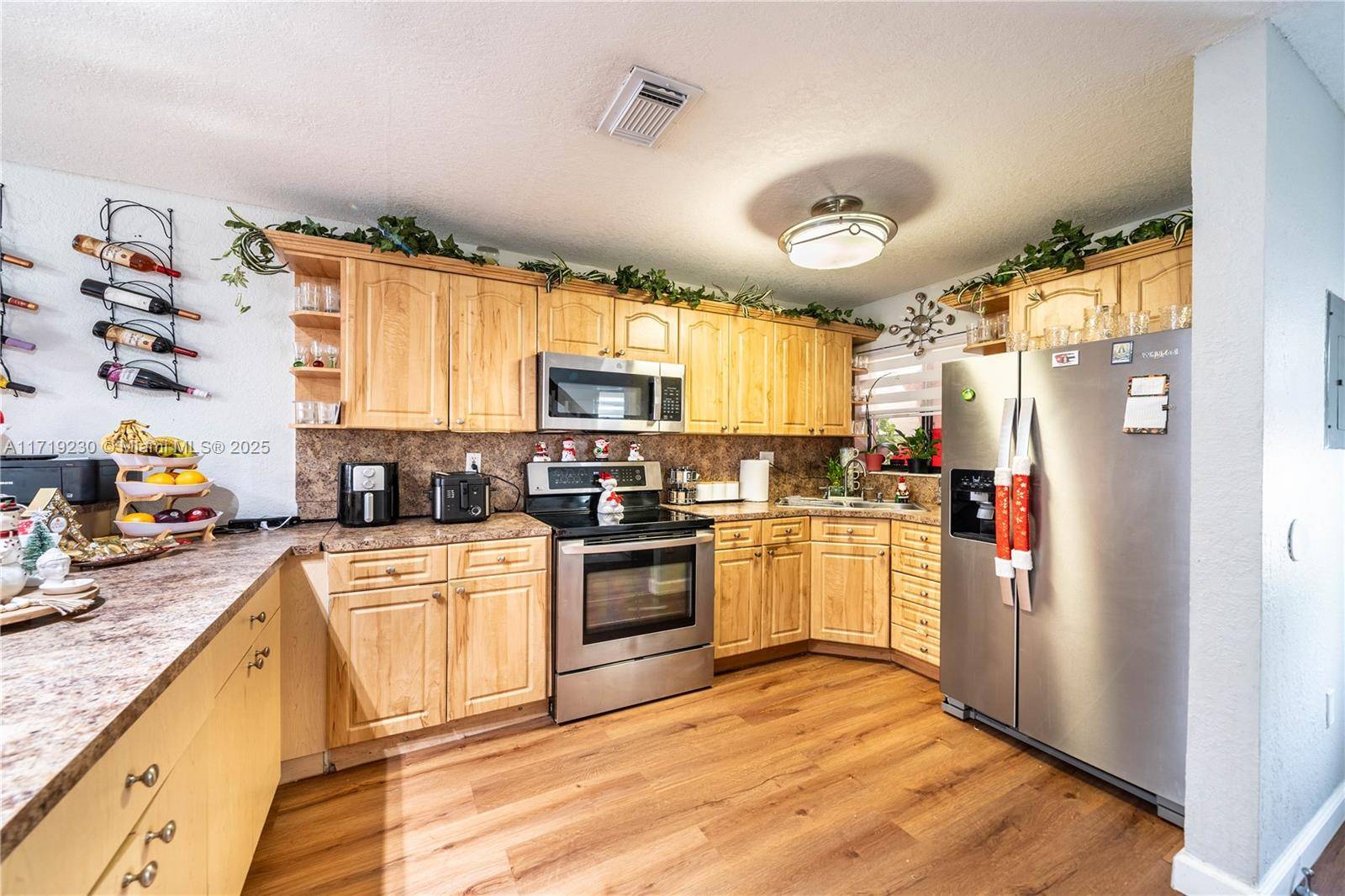 Hialeah, FL 33016,5690 W 25th Ct #5690
