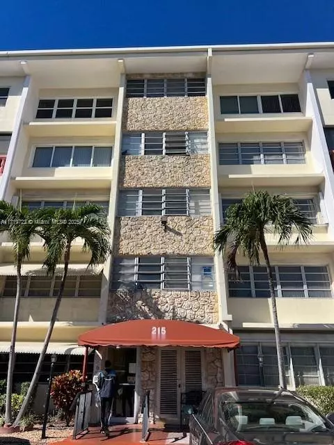 Hallandale Beach, FL 33009,215 SE 3rd Ave #203C