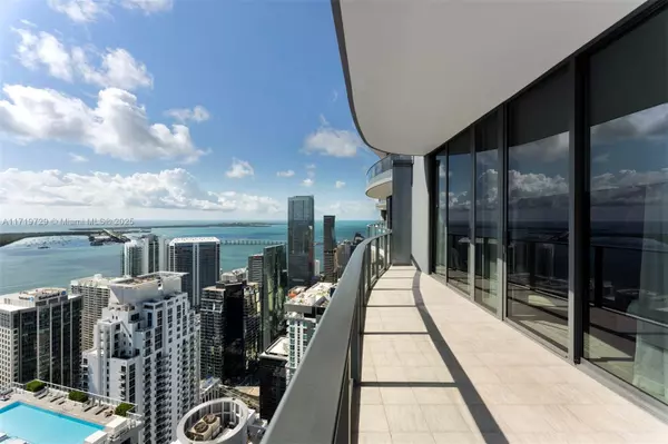 Miami, FL 33131,1000 Brickell Plz #PH6108