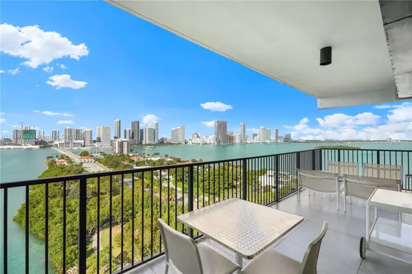Miami, FL 33139,1000 Venetian Way #1310