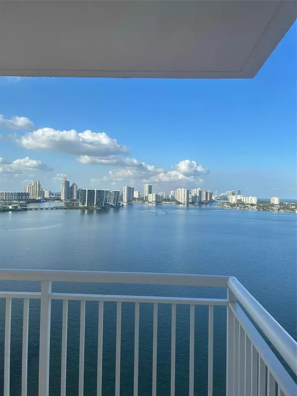 Sunny Isles Beach, FL 33160,251 174th St #1904