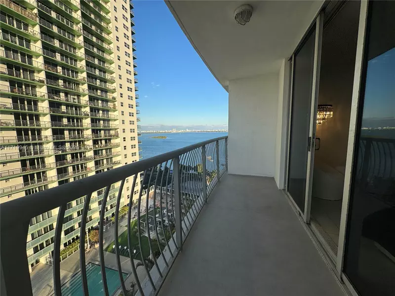 1750 N Bayshore Dr #1907, Miami, FL 33132