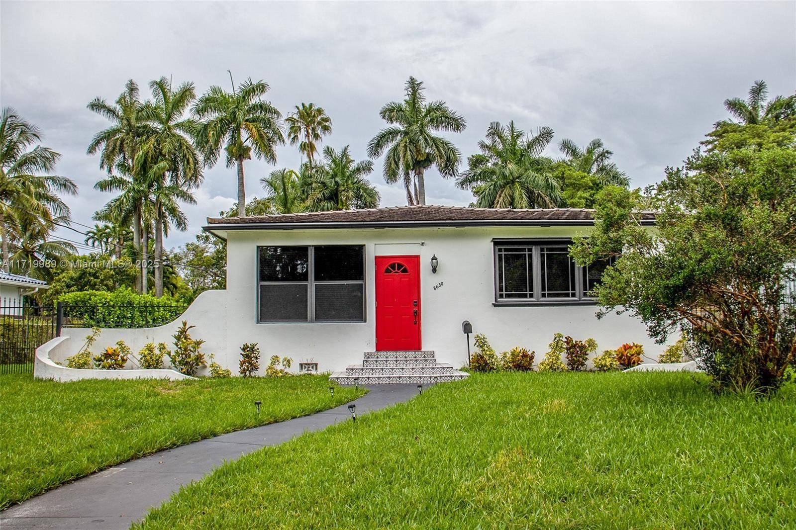 8630 NE 1st Ave, El Portal, FL 33138