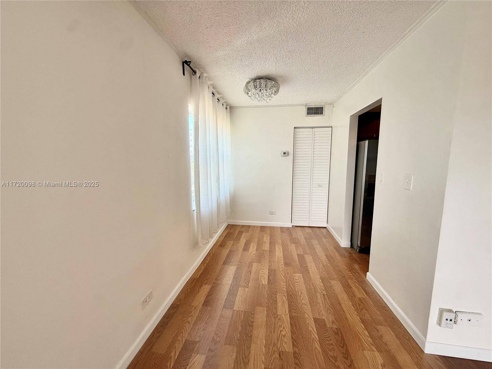 North Miami Beach, FL 33160,3660 NE 166th St #516