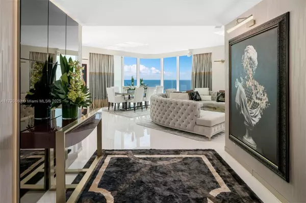 300 S Pointe Dr #1501, Miami Beach, FL 33139