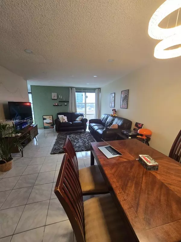 Sunny Isles Beach, FL 33160,17560 Atlantic Blvd #502-2