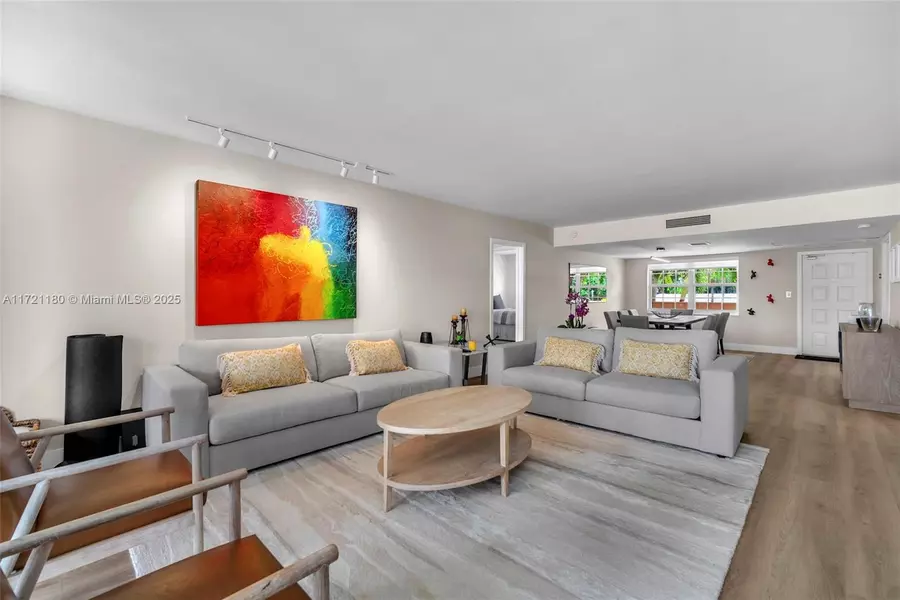 905 Cypress Ter #203, Pompano Beach, FL 33069
