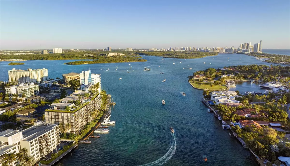 Bay Harbor Islands, FL 33154,10141 E Bay Harbor Dr #PH3
