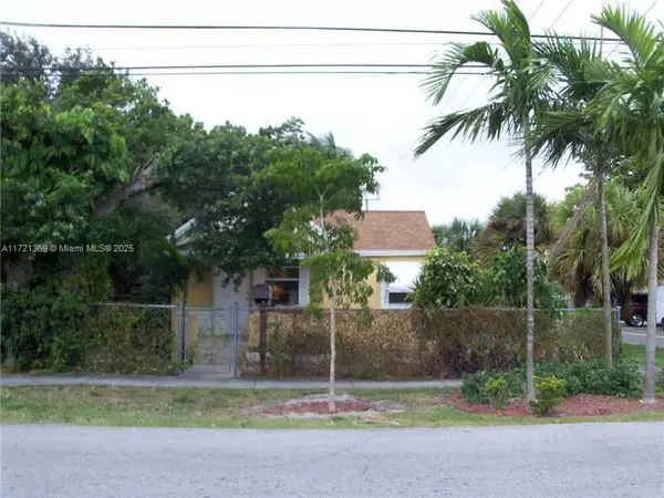 Dania Beach, FL 33004,800 Phippen Waiters Rd