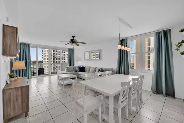 Miami Beach, FL 33140,5601 Collins Ave #825