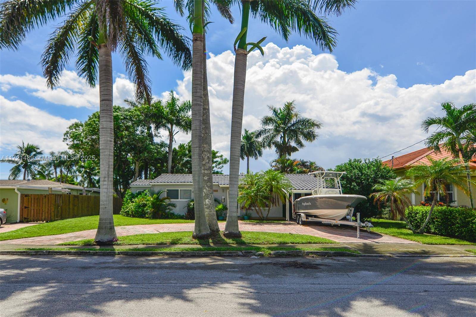 Fort Lauderdale, FL 33315,1208 Guava Isle