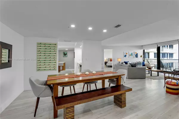 Riviera Beach, FL 33404,3000 N Ocean Dr #10E