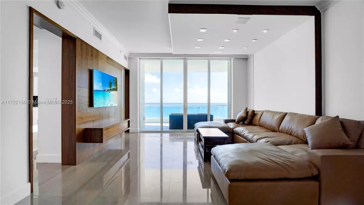 Sunny Isles Beach, FL 33160,16047 Collins Ave #2002