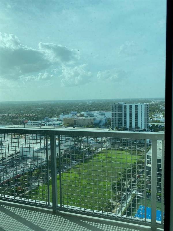 3301 NE 1st Ave #H2411,  Miami,  FL 33137