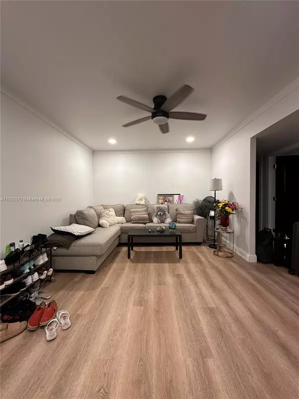Pembroke Park, FL 33023,5100 SW 41st St #328