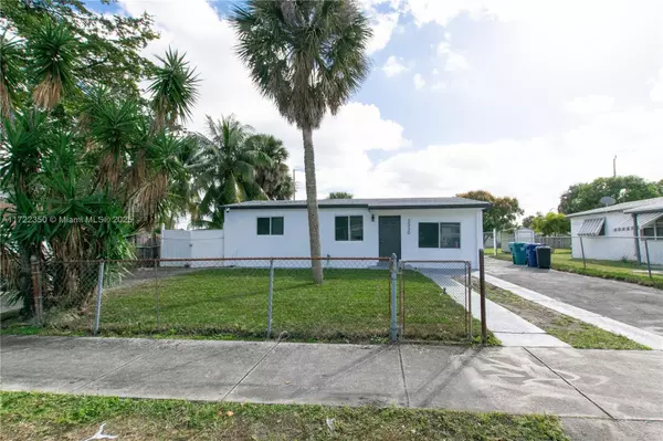 3330 NW 8th Pl, Lauderhill, FL 33311