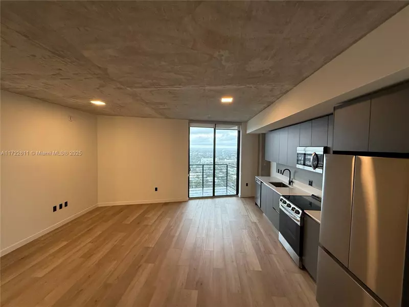 307 SW 5th St #2415, Fort Lauderdale, FL 33315