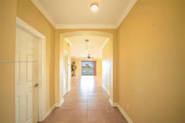 Naples, FL 34120,1493 Birdie Dr #0