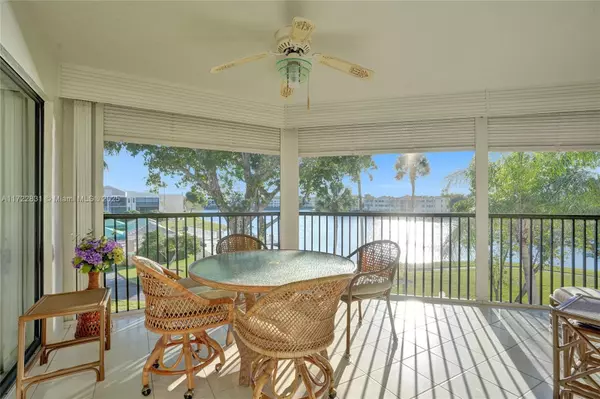 Tamarac, FL 33321,7463 Fairfax Dr #304
