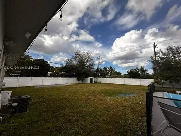 Davie, FL 33314,6301 SW 39th Ct