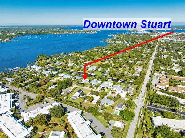 Stuart, FL 34994,508 SW South Carolina Dr