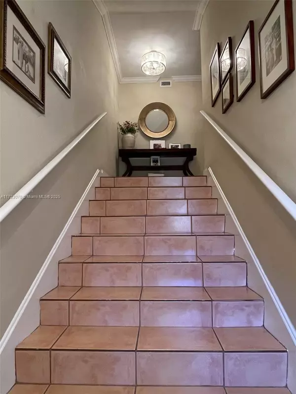 Homestead, FL 33035,2230 SE 27th Dr #204-C