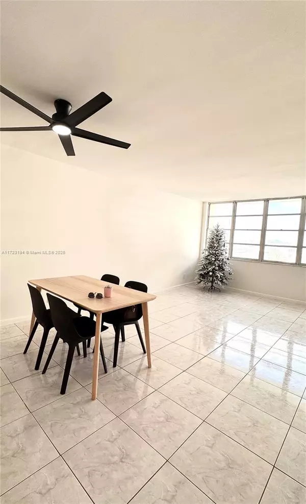 Hallandale Beach, FL 33009,1825 S Ocean Dr #506