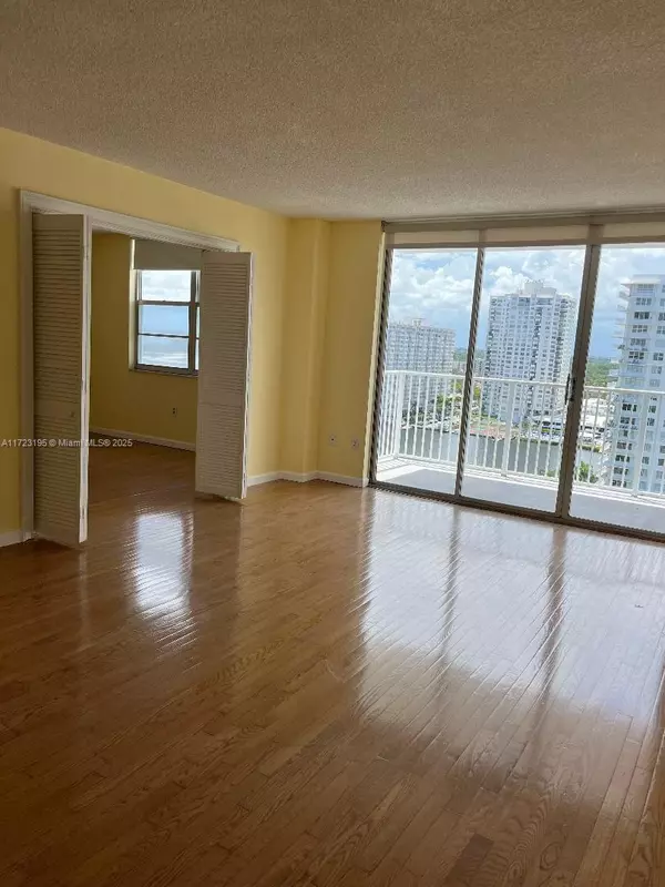 Aventura, FL 33160,2851 NE 183rd St #1714E