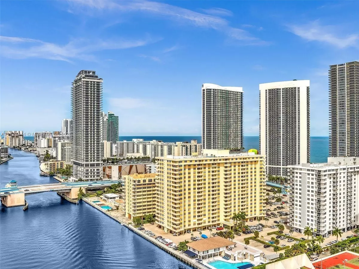 Hallandale Beach, FL 33009,1833 S Ocean Dr #1808