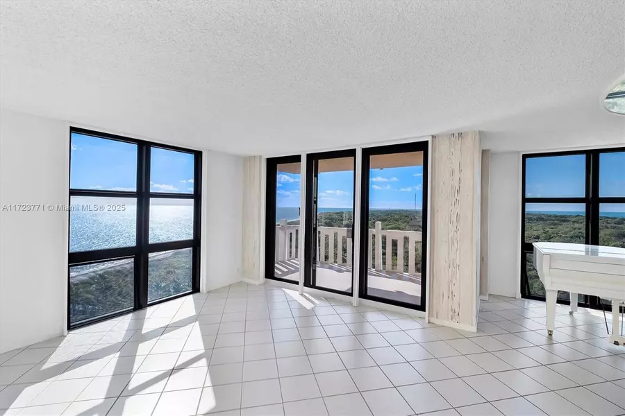 1111 Crandon Blvd #C906, Key Biscayne, FL 33149