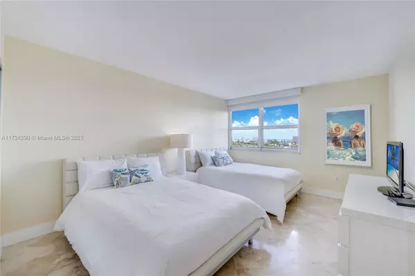 Miami Beach, FL 33139,650 West Ave #1104