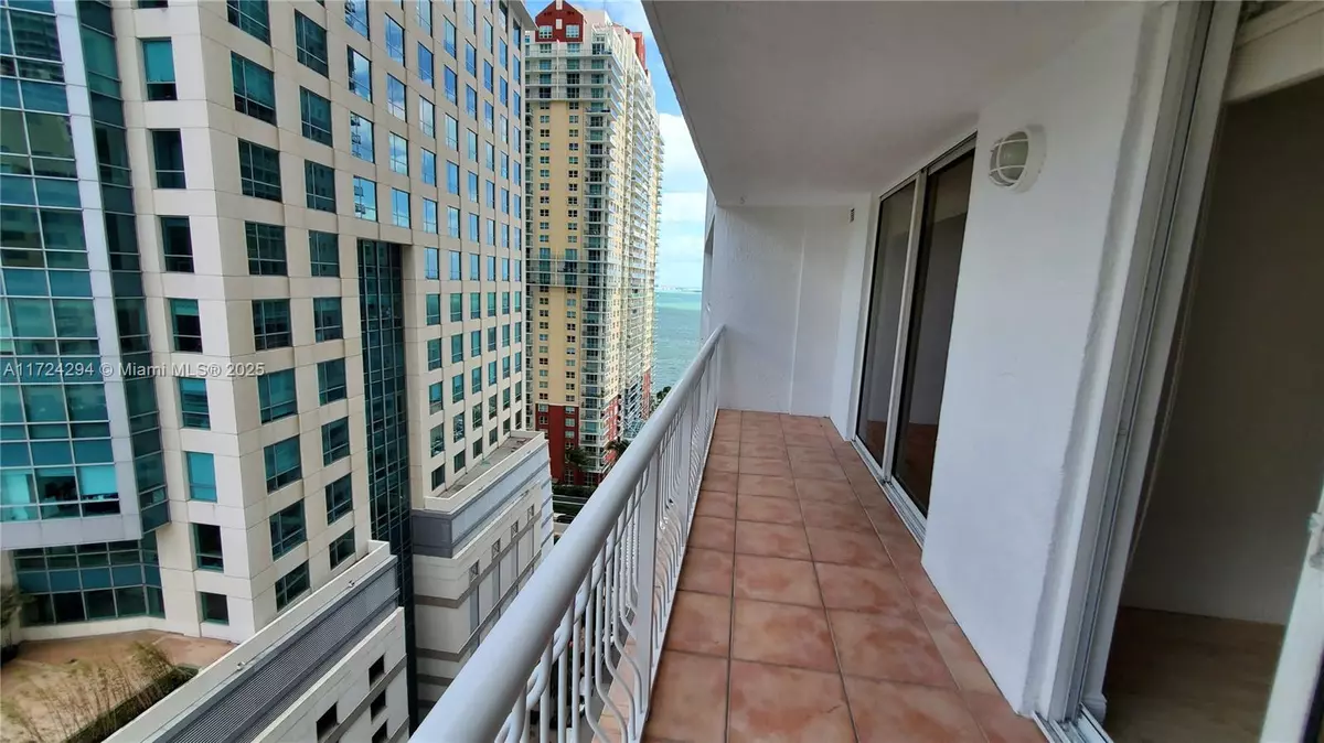 Miami, FL 33131,1200 Brickell Bay Dr #1922